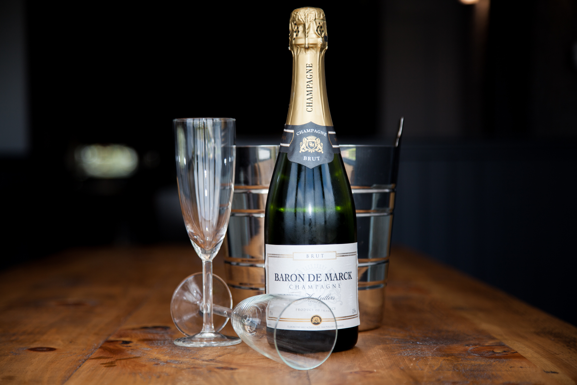 Champagne bottle & glasses