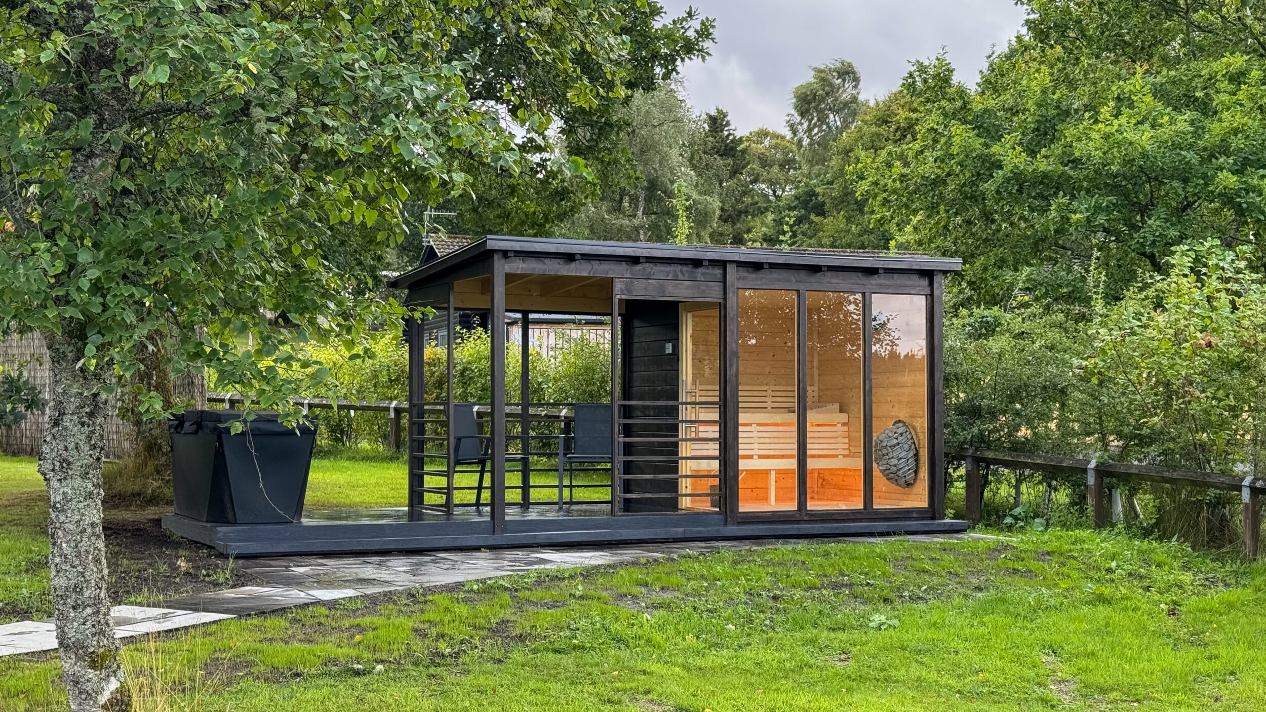 The Aurora with Sauna and Chill Tub
